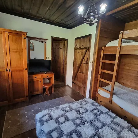 Valentin's House * Leshten