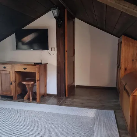 Valentin's House 레슈텐