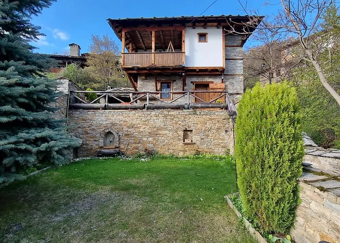 Valentin's House Semesterbostad Lesjten