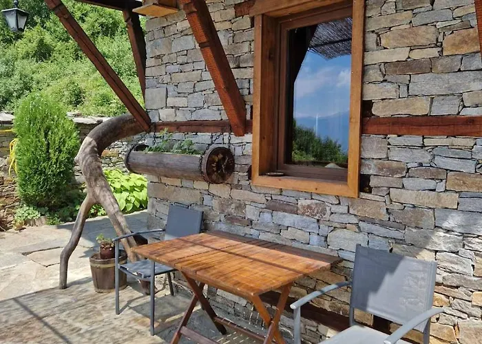 Valentin's House Semesterbostad Lesjten